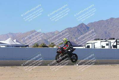 media/Nov-06-2023-Moto Forza (Mon) [[ce023d0744]]/4-Beginner Group/Session 4 (Finish Line Checker)/